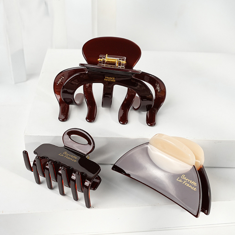 Women Accessories Shop Design - elegancki francuski design octanowa biżuteria do