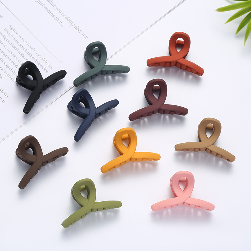 Women Accessories In Wholesale - Nowa moda mała 4,5 cm matowa