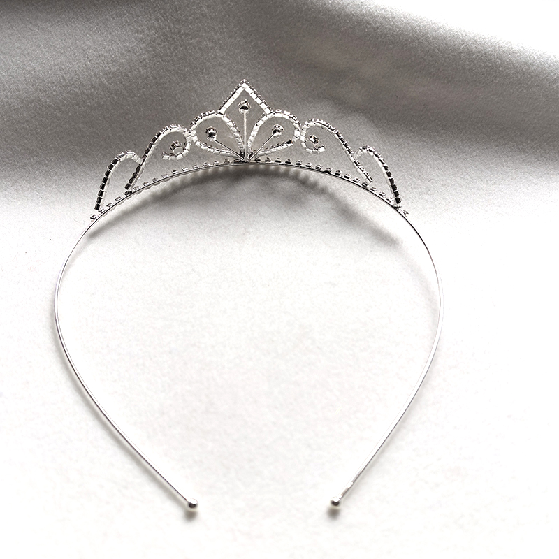 Srebrna Korona Ślubna z Cyrkon – Queen Accessories recenzja i cena