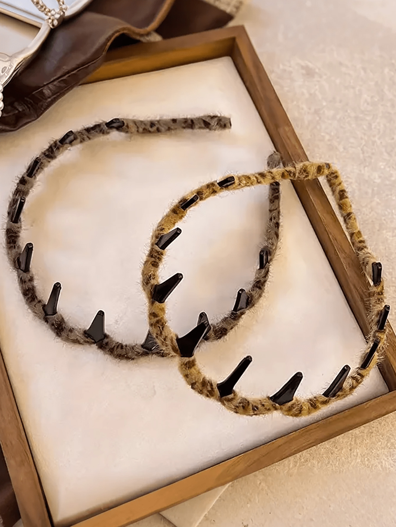 Opaska do włosów w panterkę z  – Women Accessories Shop Design recenzja i cena
