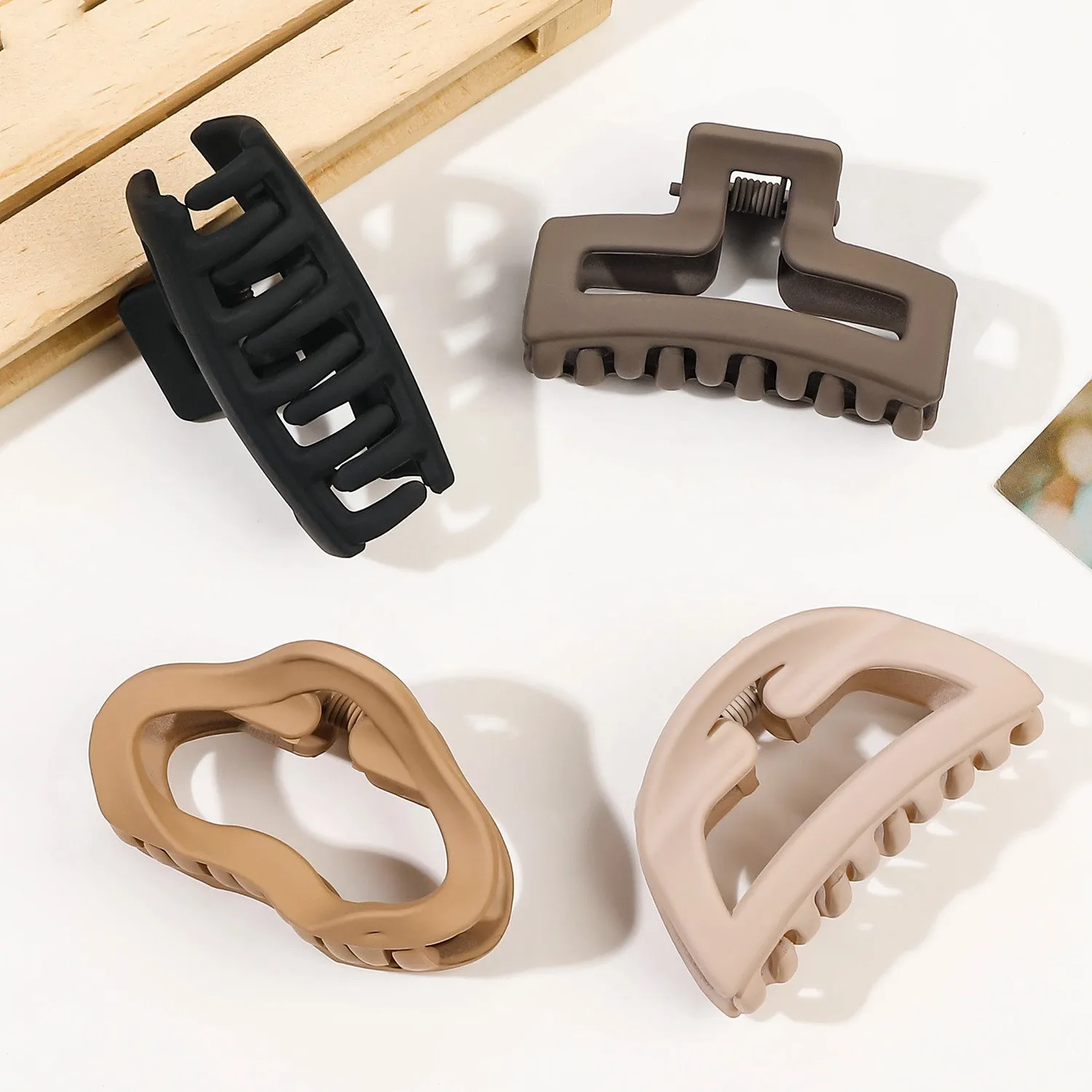 2024 nowe modne małe matowe ge – Women Accessories In Wholesale recenzja i cena